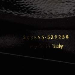 مملوكة مسبقًا حقيبة كلتش سان لوران باريس بيل دي جور جلد لامع أخضر بقلاب