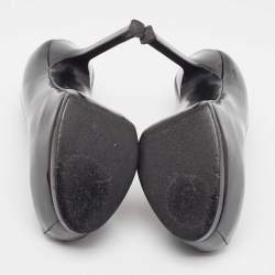 Pre Owned حذاء كعب عالي إيف سان لوران تريبوتو جلد لامع أسود مقاس 36