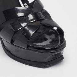 مملوكة مسبقًا Yves Saint Laurent Black Patent Leather Tribute Sandals Size 39