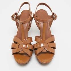 مملوكة مسبقًا Yves Saint Laurent Beige Patent Leather Platform Sandals Size 39.5