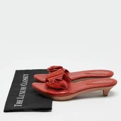 مملوكة مسبقًا Yves Saint Laurent Red Leather Flower Applique Clogs Size 39