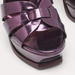 Pre Owned صندل إيف سان لوران تريبوت جلد بنفسجي ميتاليك نعل سميك مقاس 37