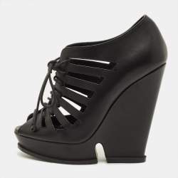 Pre Owned Yves Saint Laurent Hortense Size 36.5 Black Leather Booties