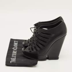 Pre Owned Yves Saint Laurent Hortense Size 36.5 Black Leather Booties