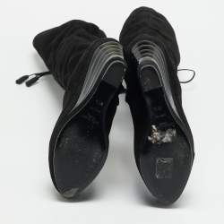 Pre Owned حذاء بوت للكاحل إيف سان لوران مادج سويدي أسود كعب روكي برباط مقاس 41.5