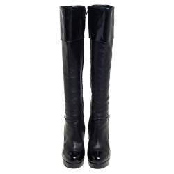 Pre Owned حذاء بوت إيف سان ل وران ثعبان وجلد أسود بطول الركبة مقاس 39