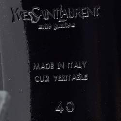 مملوكة مسبقًا حذاء بوت طول ركبة إيف سان لوران جلد لامع أسود مقاس 40