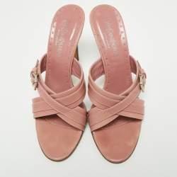 مملوكة مسبقًا Yves Saint Laurent Pink Leather Cross Strap Buckle Sandals Size 39