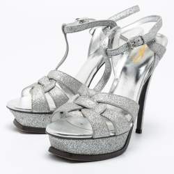 Pre Owned صندل سان لوران جلد فضي ميتاليك بنعل سميك وحزام كاحل مقاس 40