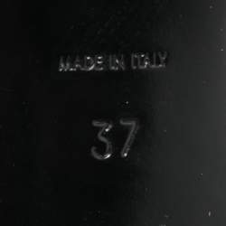 مملوكة مسبقًا Yves Saint Laurent Black Patent Tribute Sandals Size 37