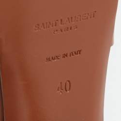 Pre Owned صندل سان لوران جلد فضي ميتاليك بنعل سميك وحزام كاحل مقاس 40