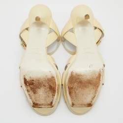 Pre Owned صندل إيف سان لوران تربيوت جلد بيج لامع مقاس 40