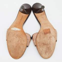 مملوكة مسبقًا Yves Saint Laurent White/Brown Watersnake Slide Sandals Size 39