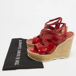 مملوكة مسبقًا Yves Saint Laurent Red Patent Wedge Ankle Sandals Size 39.5