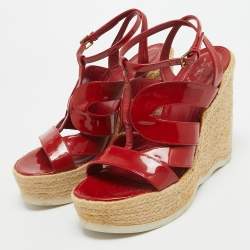 مملوكة مسبقًا Yves Saint Laurent Red Patent Wedge Ankle Sandals Size 39.5
