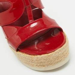 مملوكة مسبقًا Yves Saint Laurent Red Patent Wedge Ankle Sandals Size 39.5