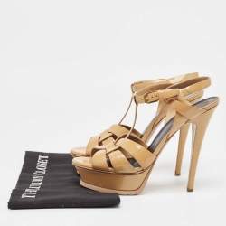 Pre Owned صندل إيف سان لوران تربيوت جلد بيج لامع نعل سميك مقاس 39.5