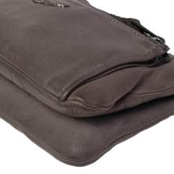 Pre Owned Zadig and Voltaire Grey Leather Skull Studded Wristlet Pouch