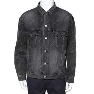 مملوكة مسبقًا Balenciaga Grey Logo Printed Denim Distressed Collar Detail Jacket M