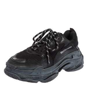 مملوكة مسبقًا حذاء رياضي بالنسياغا تريبل أس جلد وشبك أسود مقاس 41