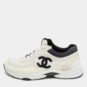 مملوكة مسبقًا حذاء رياضي شانيل مصبوغ بثلاثة ألوان قماش وسويدي برباط علوي مقاس 44