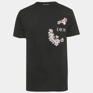 Pre Owned Dior X Hajime Sorayama Black Logo Embroidered Cotton Flower Patch T-Shirt XS