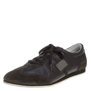 Pre Owned حذاء رياضي دولتشي أند غابانا مزين لوحة شعار الماركة جلد و سويدي أخضر داكن مقاس 44