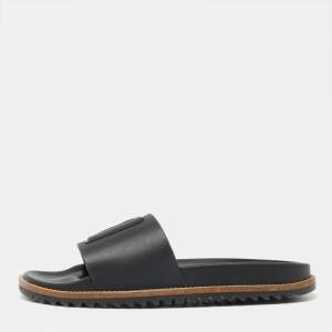 Pre Owned صندل فلات فندي مطاط أسود مقاس 41