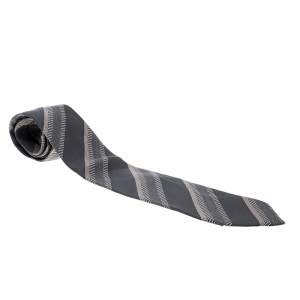 ربطة عنق جورجيو أرماني تراديشونال حرير جاكارد خطوط مائلة رصاصية