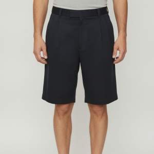 Pre Owned Gucci Navy Blue Cotton Shorts 4XL