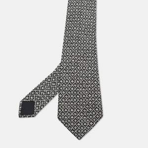 Pre Owned Hermès Navy Blue/Beige Leaf Print Silk Classic Tie 