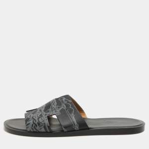 Hermes Black Ferronnerie Print Leather Izmir Flat Sandals Size 44