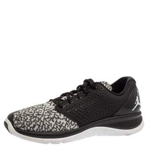 Jordan Black/White Knit Fabric And Synthetic Trainer ST Sneakers Size 44