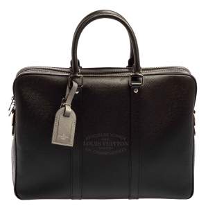 Pre Owned Louis Vuitton Black Taiga Leather Porte Documents Voyage PM Bag