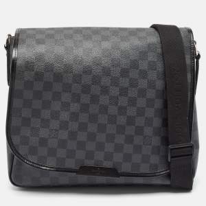 Louis Vuitton Damier Graphite Canvas Daniel MM Messenger Bag