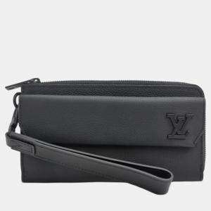 Louis Vuitton Black Leather Aerogram Wallet