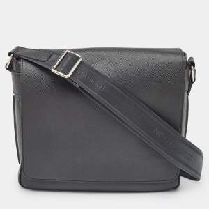 Louis Vuitton Black Leather Taiga Andrei Ardoise Messenger Bag
