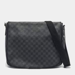 Louis Vuitton Damier Graphite Canvas Daniel GM Messenger Bag