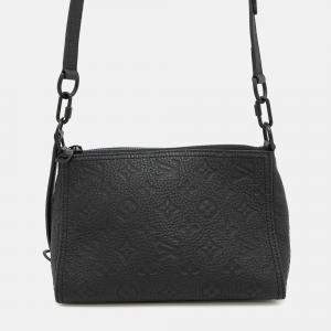 Pre Owned Louis Vuitton Triangle Messenger Bag Noir Monogram Taurillon