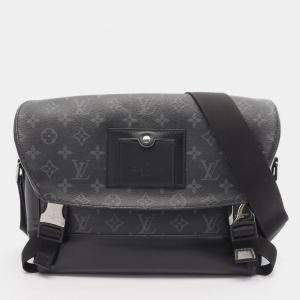 مملوكة مسبقًا Louis Vuitton Messenger Voyage Pm Shoulder Bag In Monogram Eclipse Coated Canvas And Leather Black