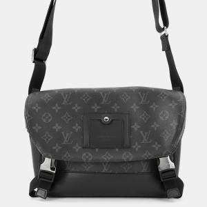 مملوكة مسبقًا Louis Vuitton Messenger Voyage Noir Monogram Eclipse Size Pm