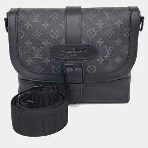 مملوكة مسبقًا Louis Vuitton Black Leather and PVC Eclipse Saumur Messenger Bag