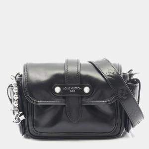 مملوكة مسبقًا Louis Vuitton Cargo Wearable Wallet Shoulder Bag Leather Black