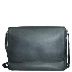 مملوكة مسبقًا Louis Vuitton Black Taiga Leather Roman MM Bag