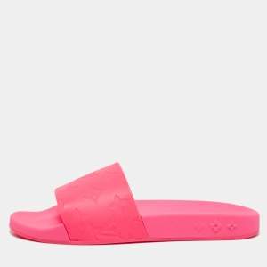Louis Vuitton Pink Rubber Waterfront  Pool Slides Size 39