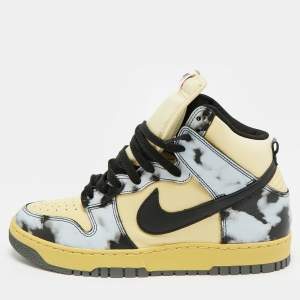 مملوكة مسبقًا حذاء رياضي نايك تان/أبيض سويدي وجلد عنق عالي مقاس 38.5