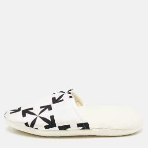 Off-White White/Black Arrow Pattern Fabric Slippers Size L/XL