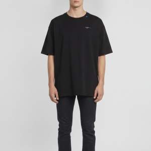 مملوكة مسبقًا Off-White Black Arrow Graphic Jersey Oversized T-Shirt L