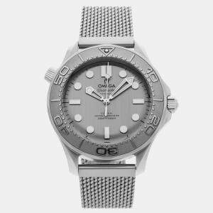 مملوكة مسبقًا Pre-Owned Omega Seamaster Diver 300M 210.30.42.20.06.002