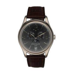 Patek Philippe Grey 18K White Gold Complications 5146G Annual Calendar Men's Wristwatch 39 MM